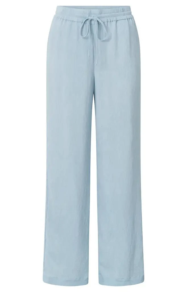 Yaya Hose in der Farbe Baby Blue
