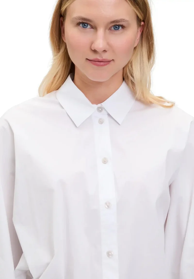 Cartoon Bluse in der Farbe White
