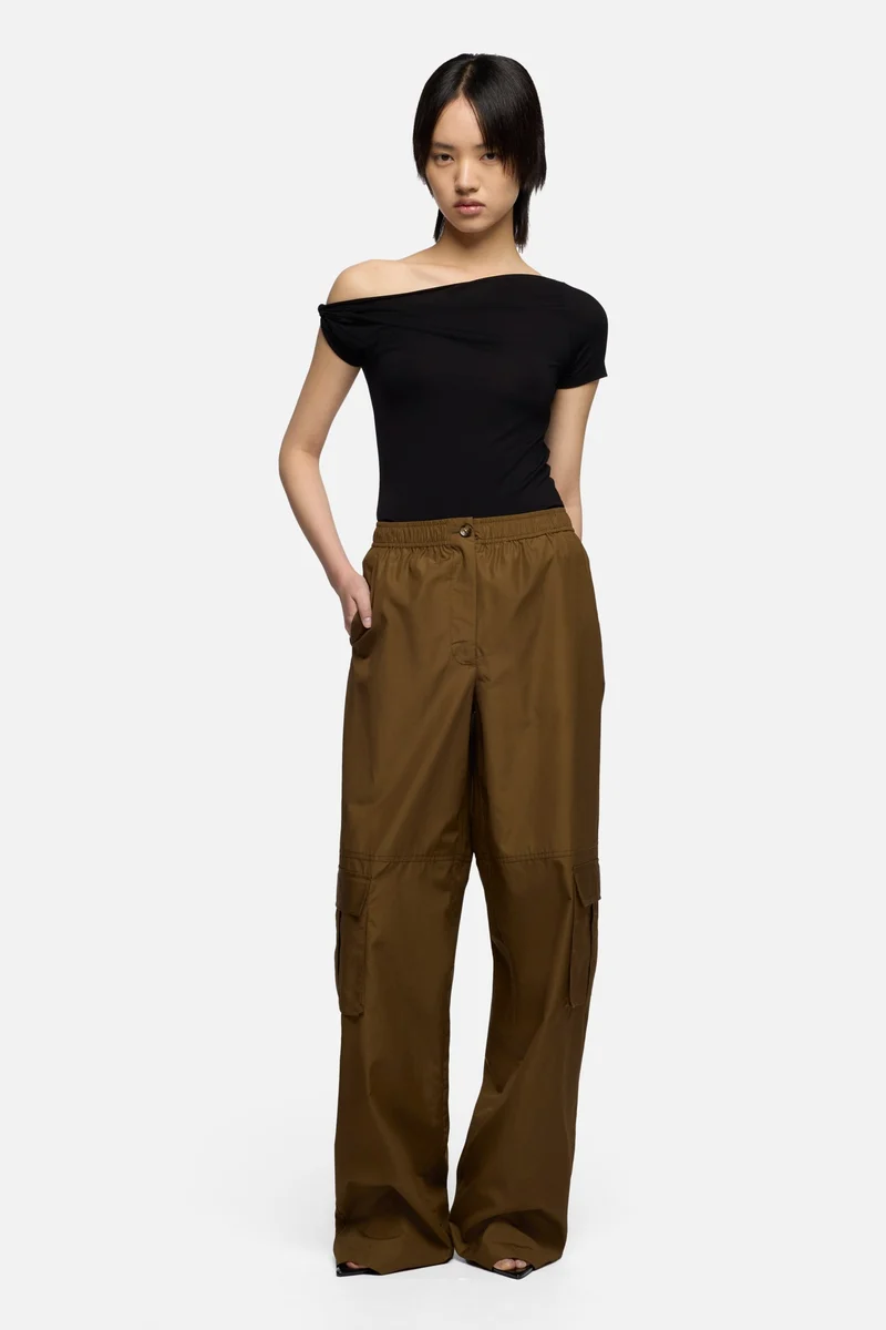 TWISTED SHOULDER TEE in Lyocell Black