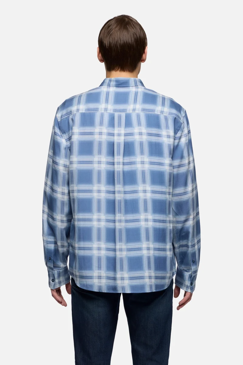 CLASSIC BUTTON UP SHIRT in Fluid Blue Check
