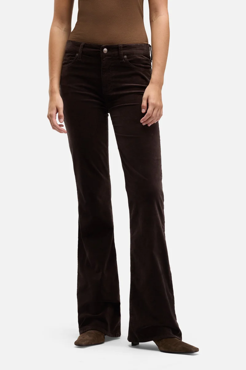 LEGGY BOOTCUT in Velvet Chocolate
