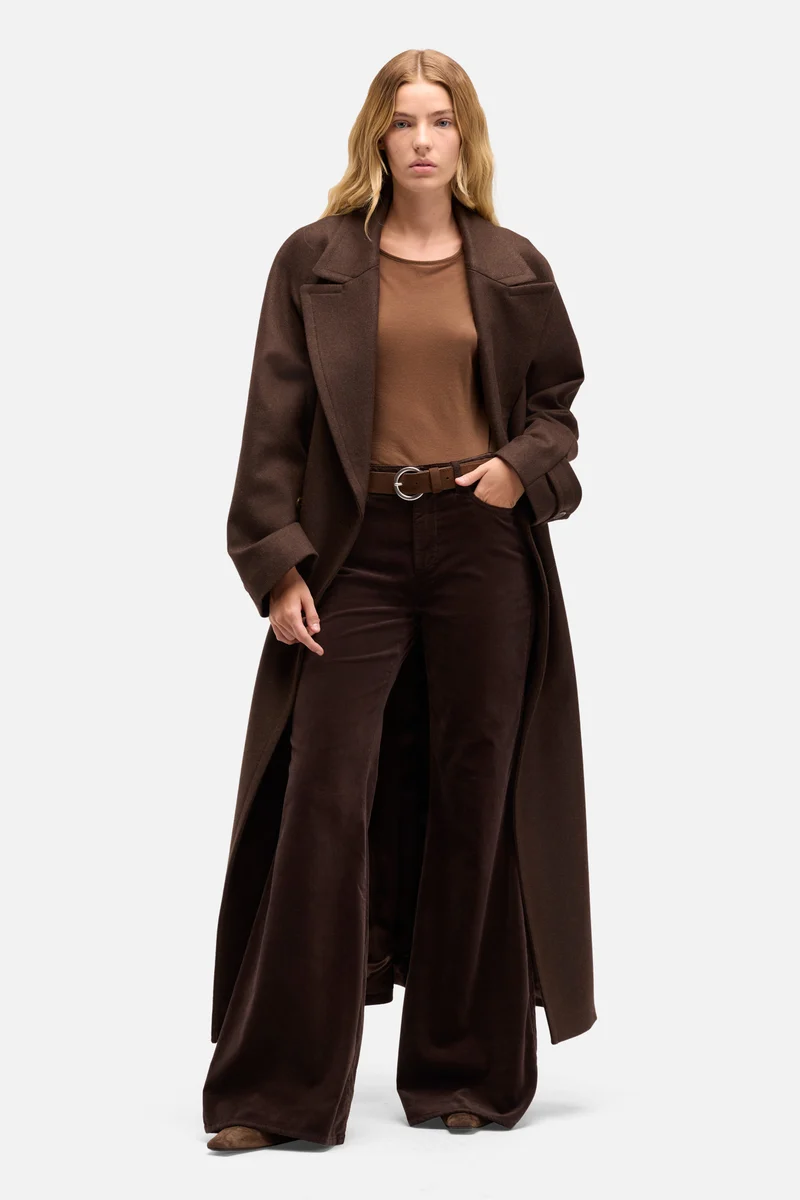 RETRO FLARE in Velvet Chocolate
