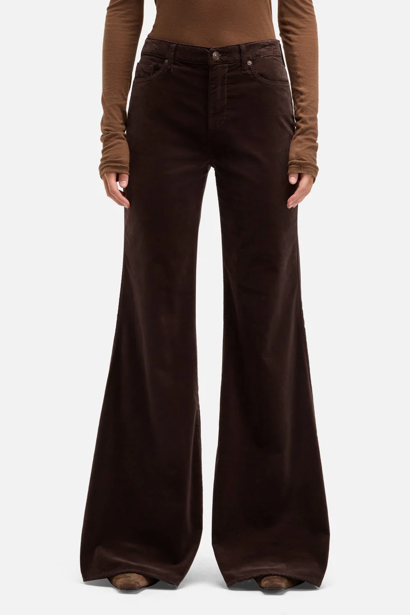 RETRO FLARE in Velvet Chocolate