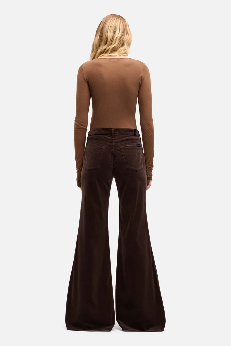 RETRO FLARE in Velvet Chocolate