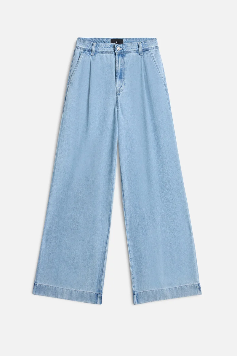PLEATED TROUSER in Weightless Denim Hana