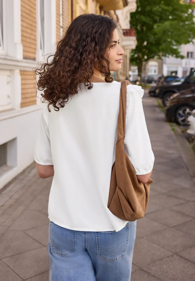 Studio_Roundneck blouse w vola, White