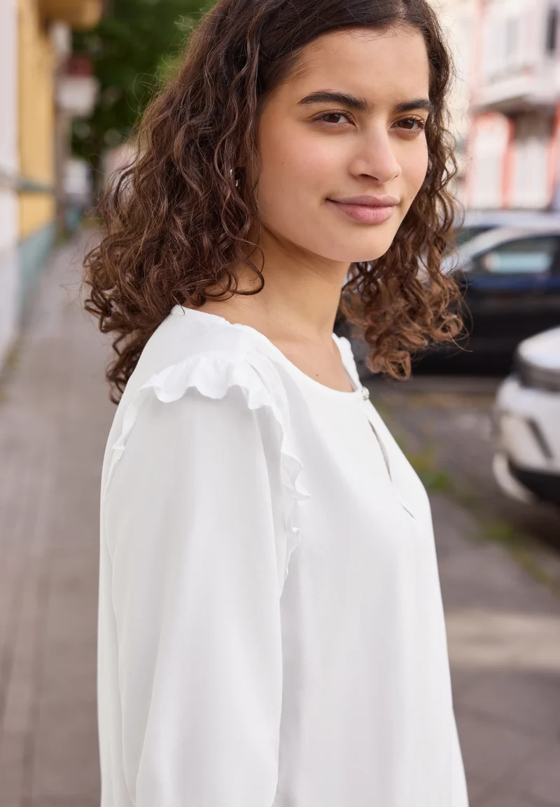 Studio_Roundneck blouse w vola, White