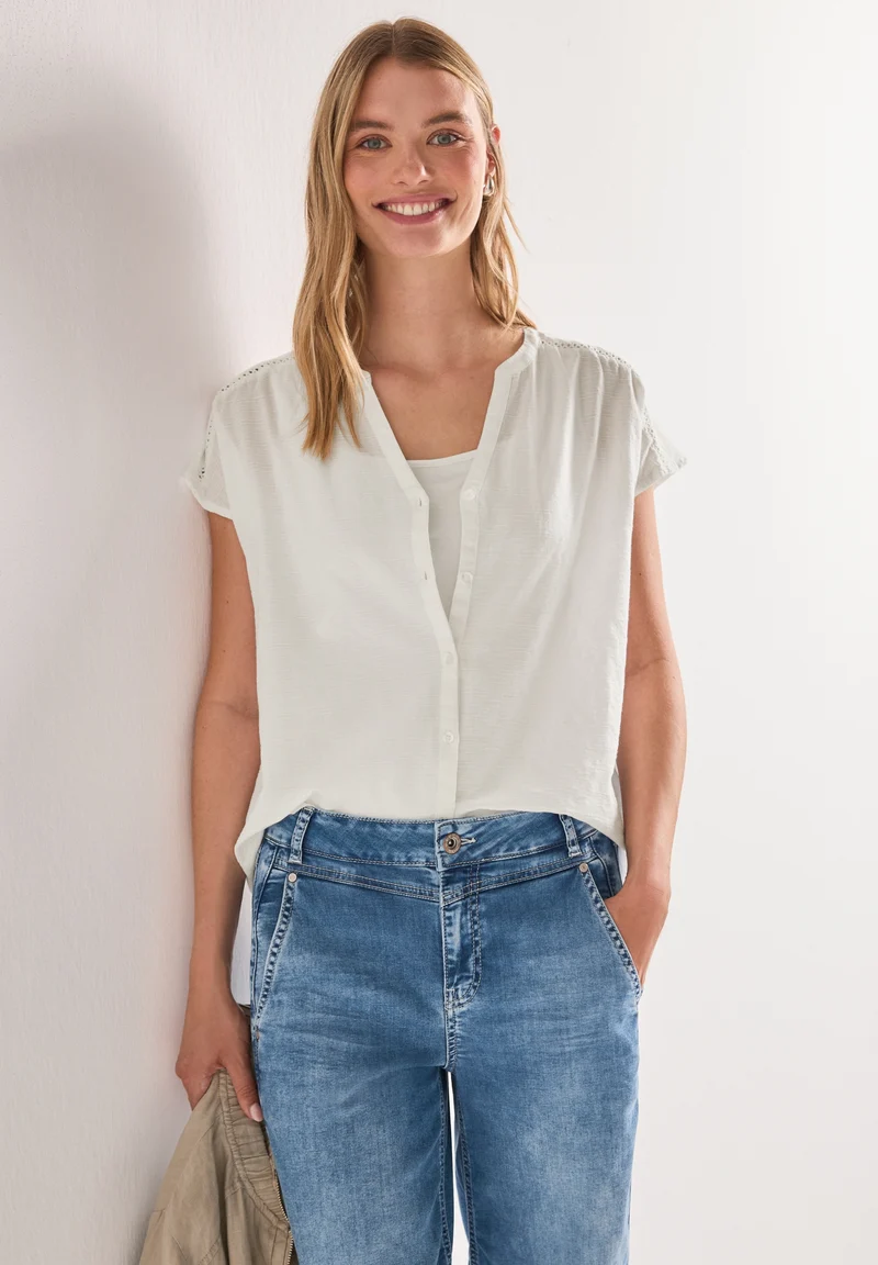 Buttoned splitneck blouse w ta, off white