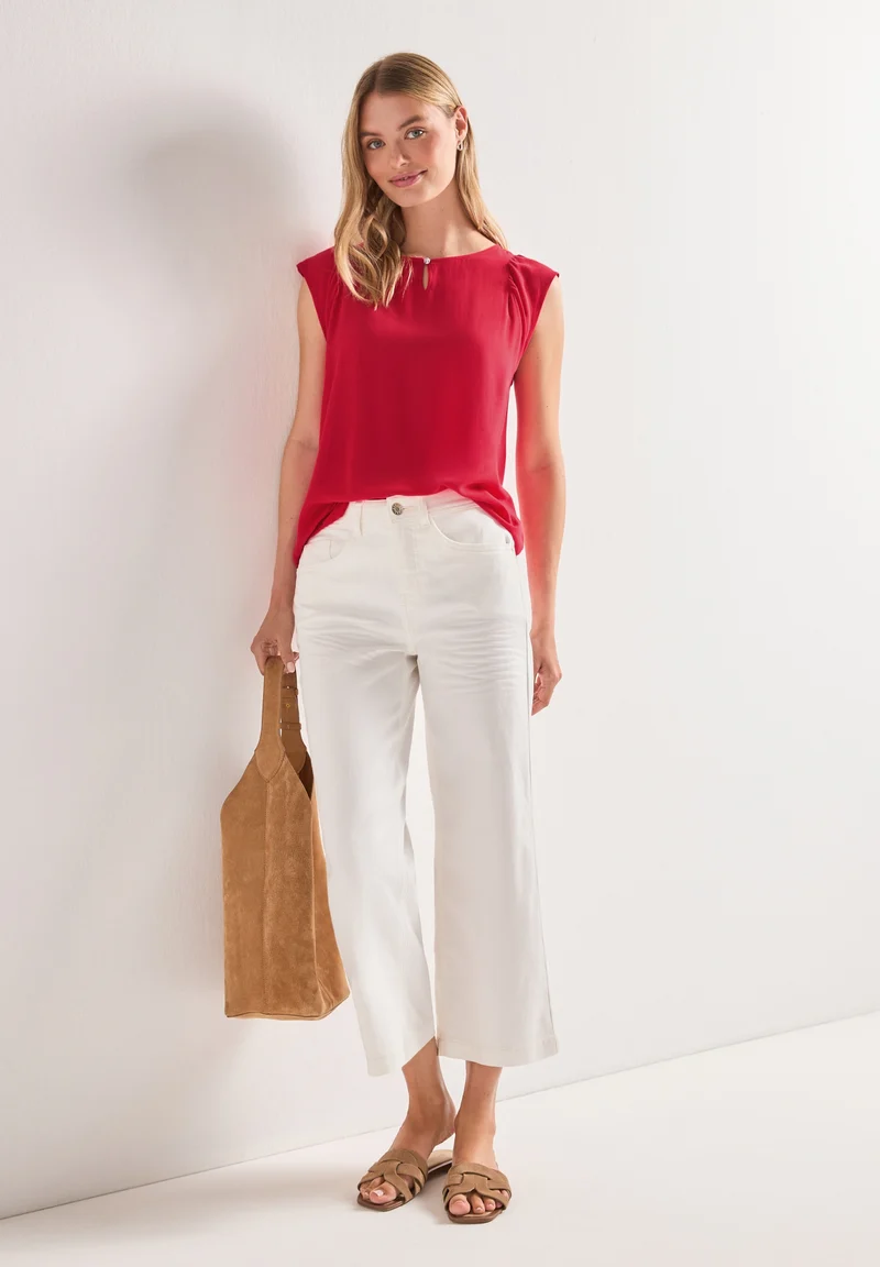 mat-mix top w.gathering and de, salsa red