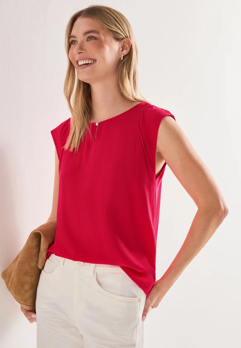 mat-mix top w.gathering and de, salsa red
