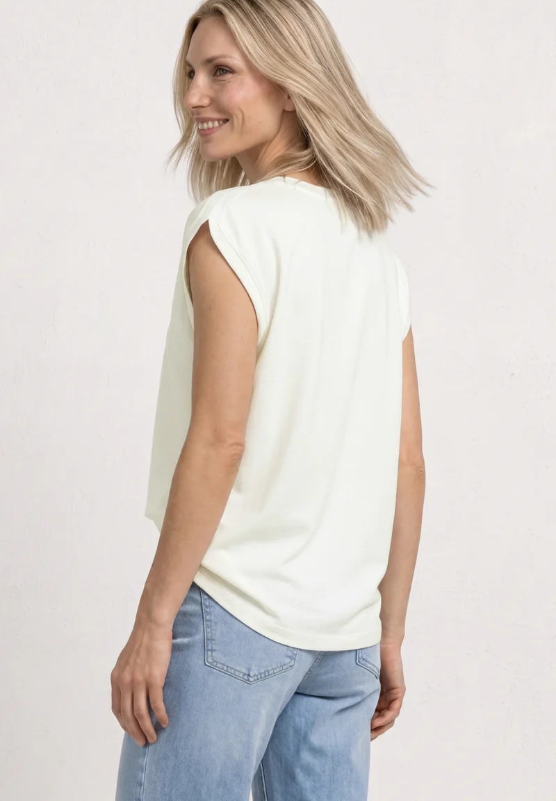 shirt w.pleated shoulder, off white