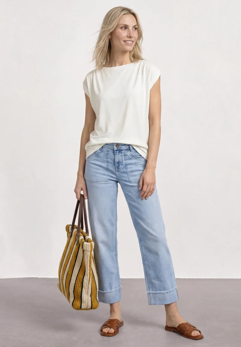 shirt w.pleated shoulder, off white