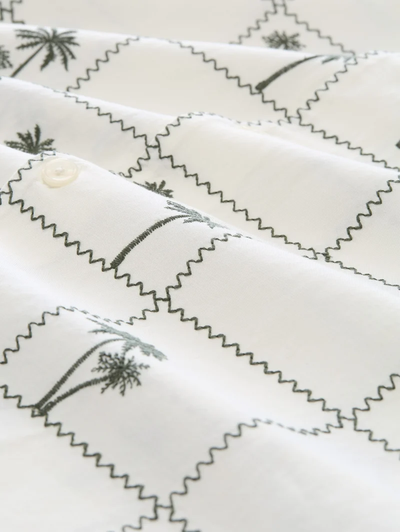 relaxed embroidered resort shi, wool white palm embro design