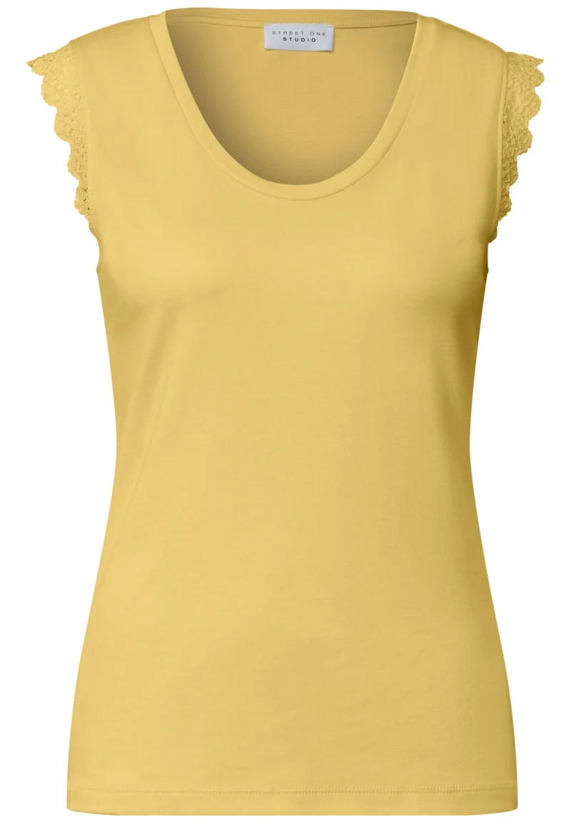Studio_V-neck top w.lace frill, snap yellow