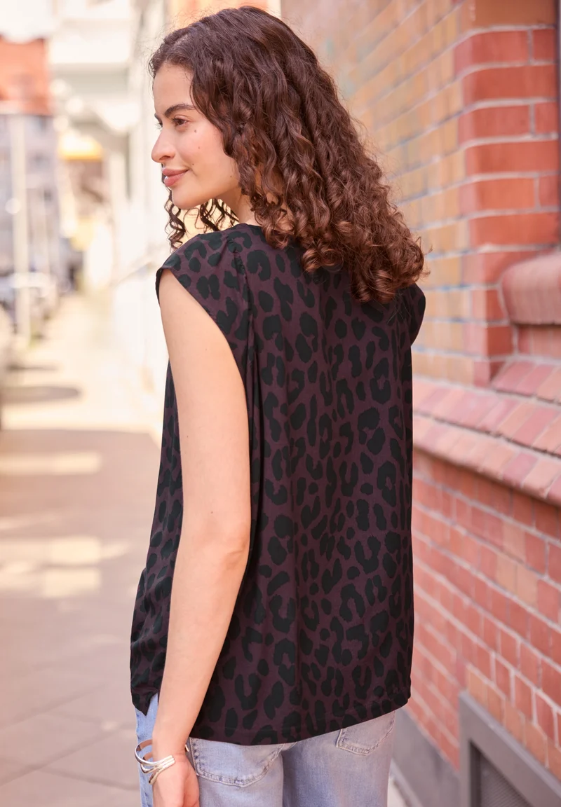 LTD QR Studio_Blousetop w slee, very berry