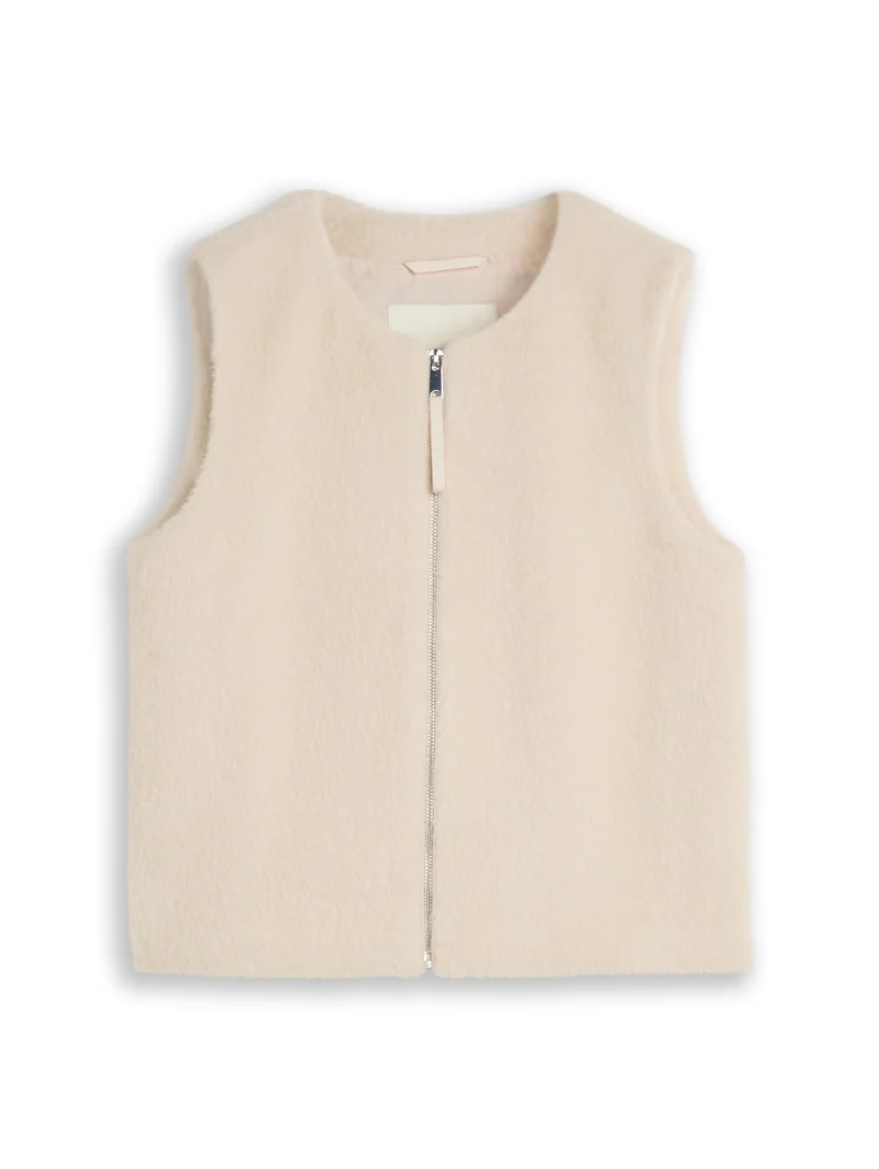 cosy vest, cold beige