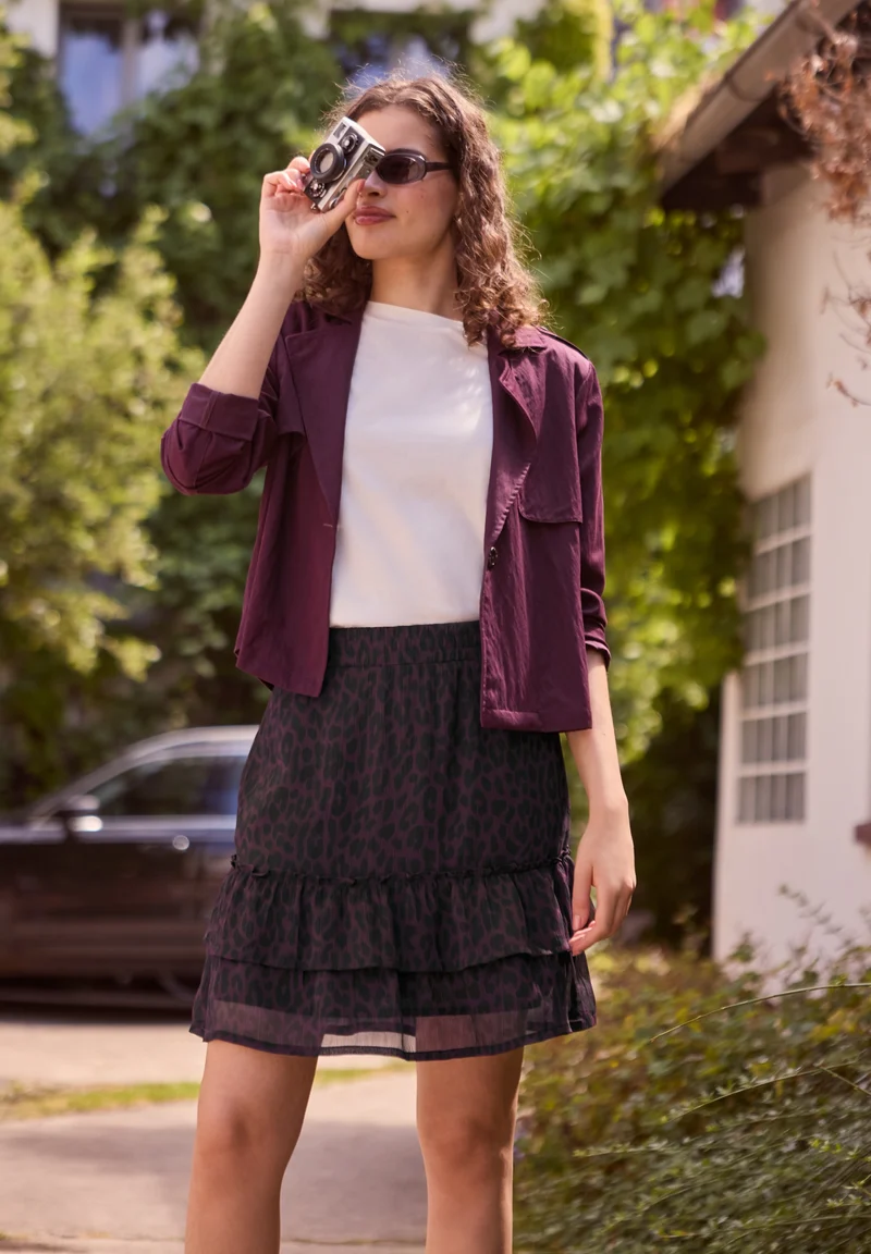 Studio_Chiffon Volant skirt_AO, very berry