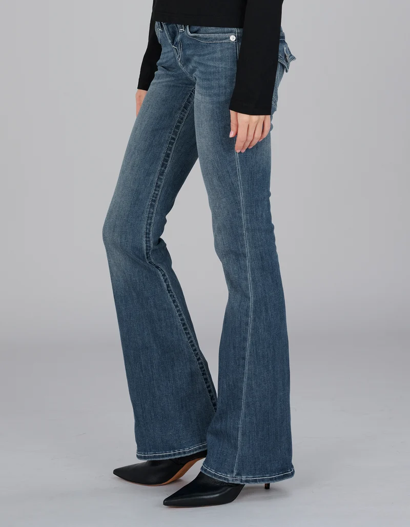 Low-Rise Bootcut-Jeans Arabella Joey Flare Flap
