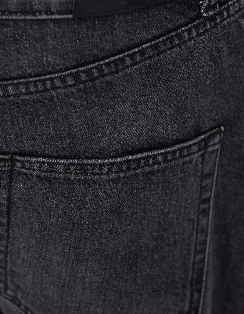 Destroyed Jeans