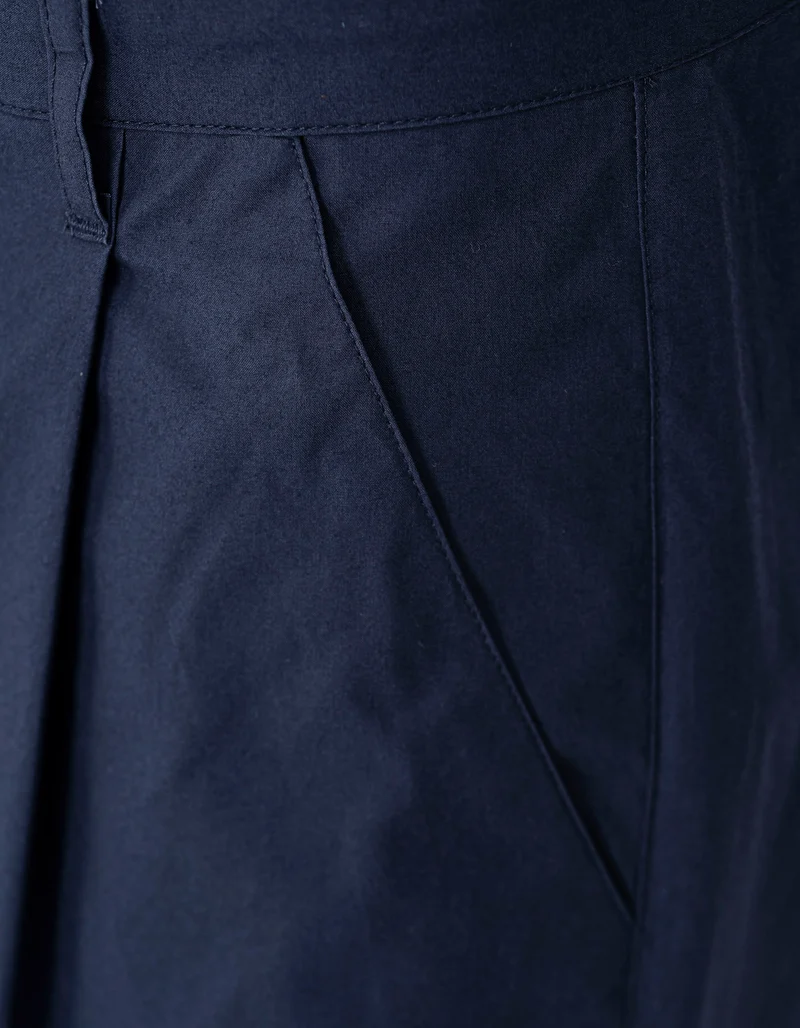 Bundfaltenhose mit Eingrifftaschen
