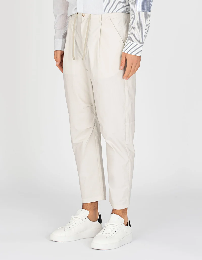 Bundfaltenhose mit Eingrifftaschen