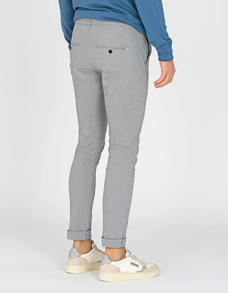 Karierte Slim-Fit Hose