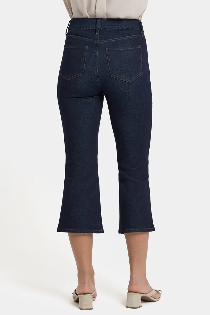 Monica Kick Flare Crop Jeans mit High Rise | Magical