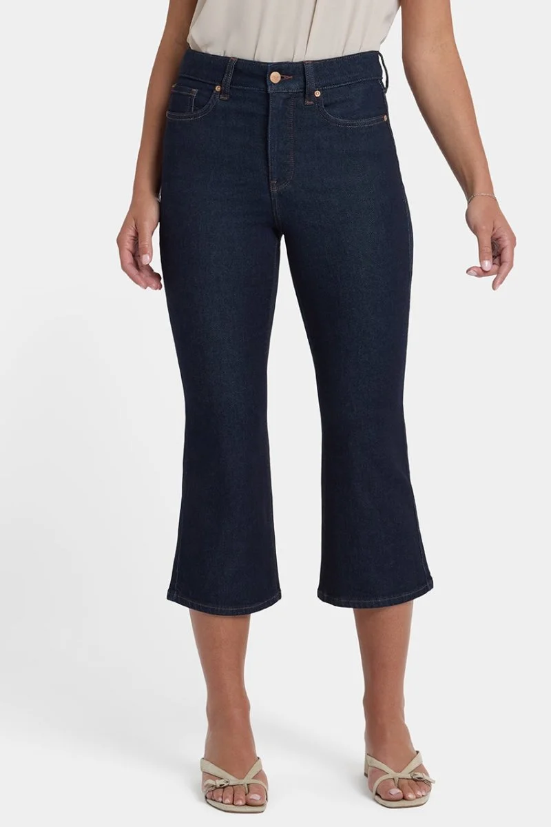Monica Kick Flare Crop Jeans mit High Rise | Magical