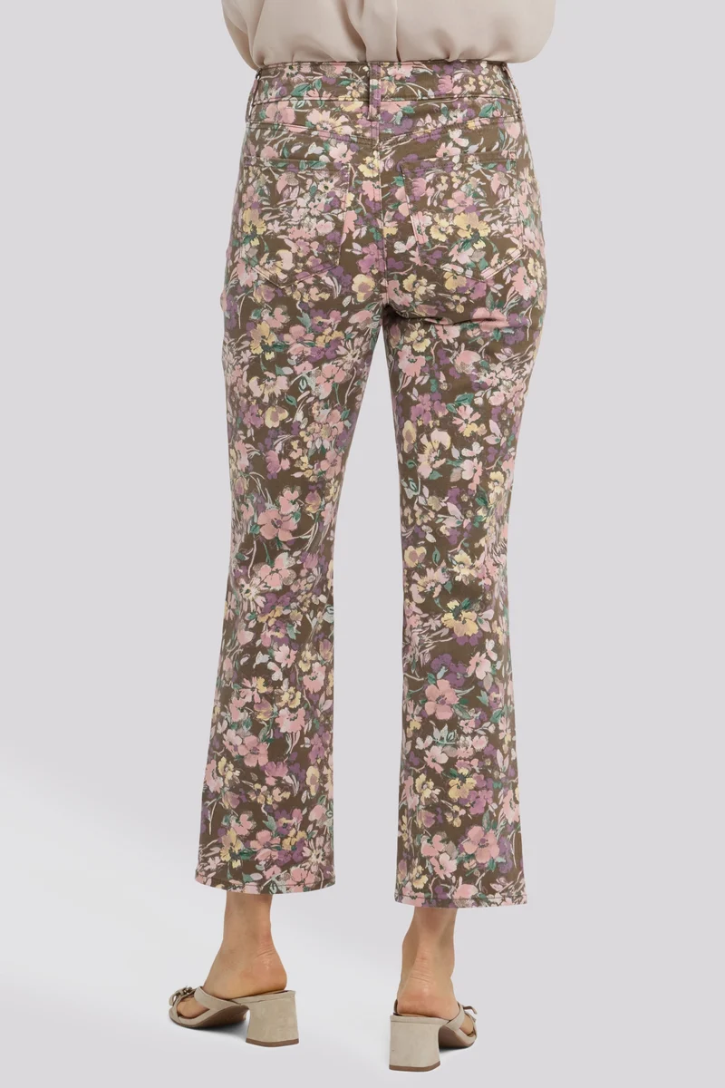 Marilyn Straight Ankle Jeans mit High Rise | Earth Blooms