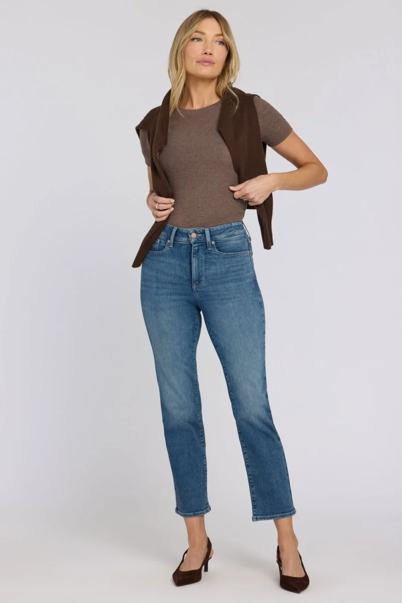 Marilyn Straight Ankle Jeans In Re-New Denim | Breezy Palms