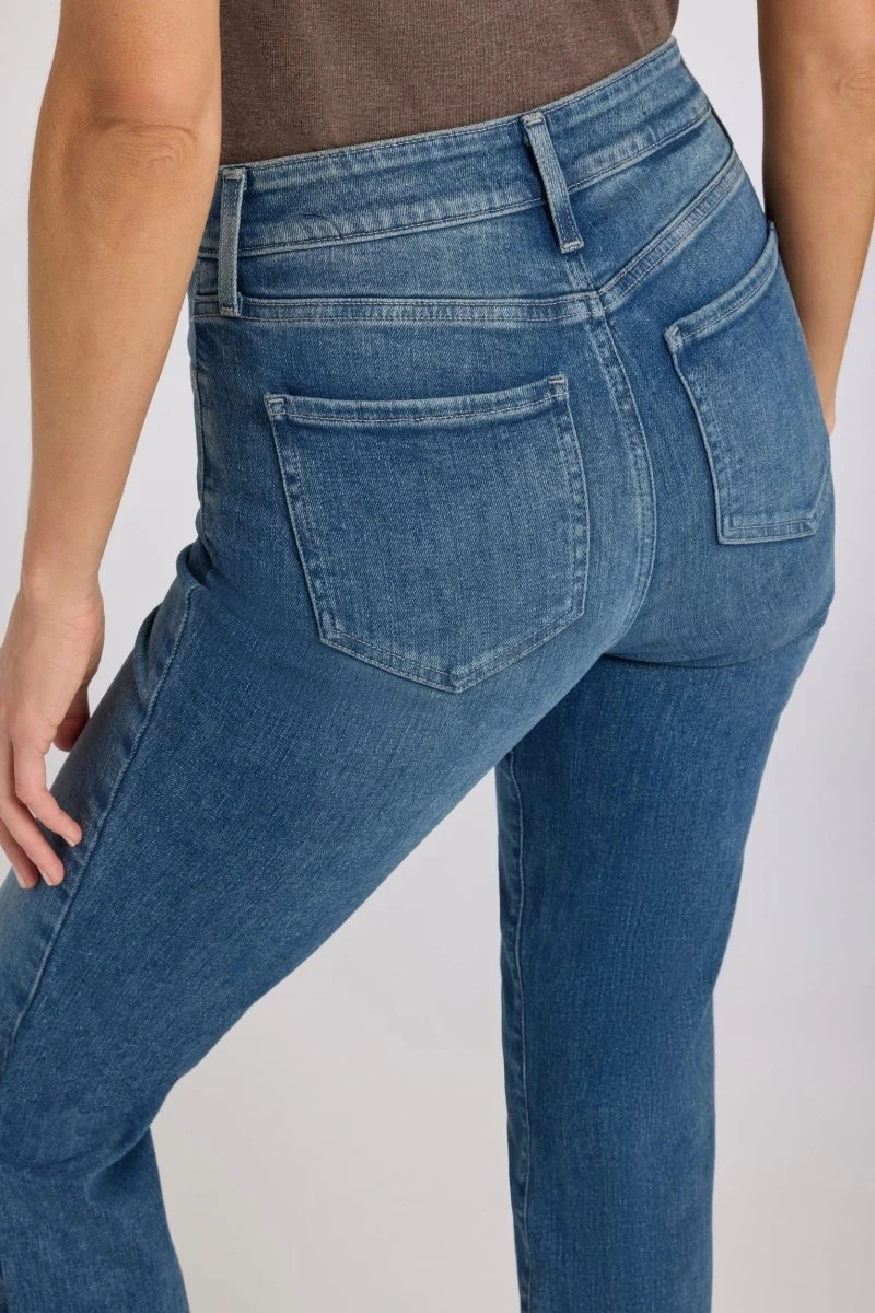 Marilyn Straight Ankle Jeans In Re-New Denim | Breezy Palms