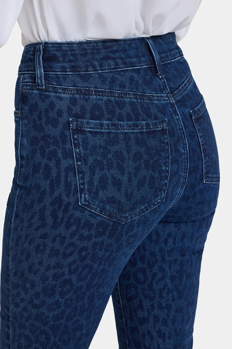Marilyn Straight Jeans | Dark Denim Leopard Print