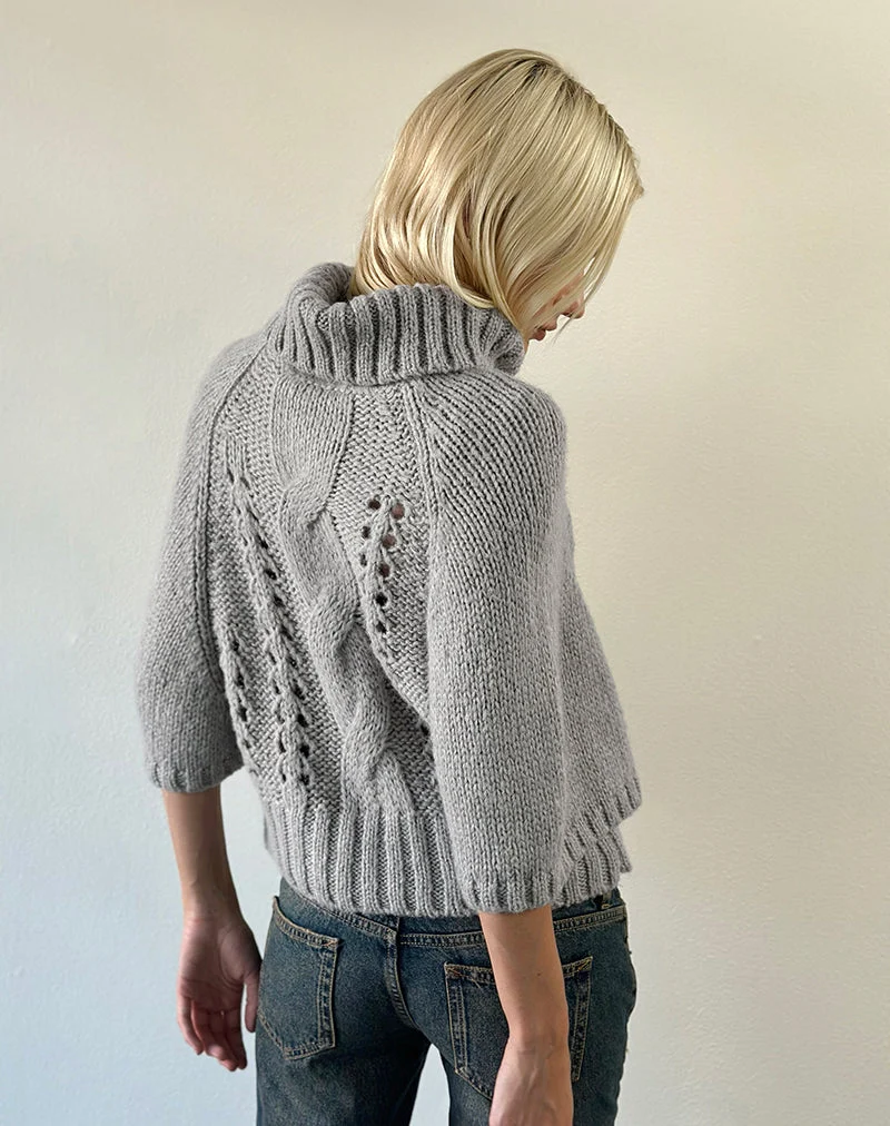 Oswin-Pullover in Zopfmuster, hellgrau