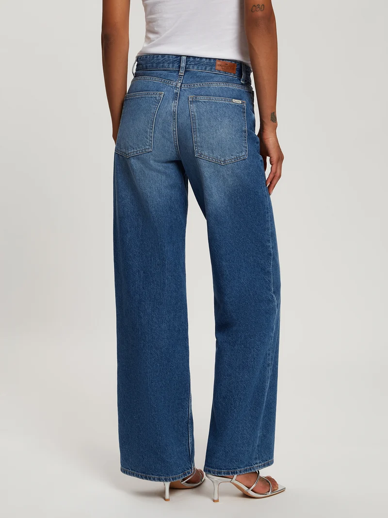 RELAXED FIT JEANS