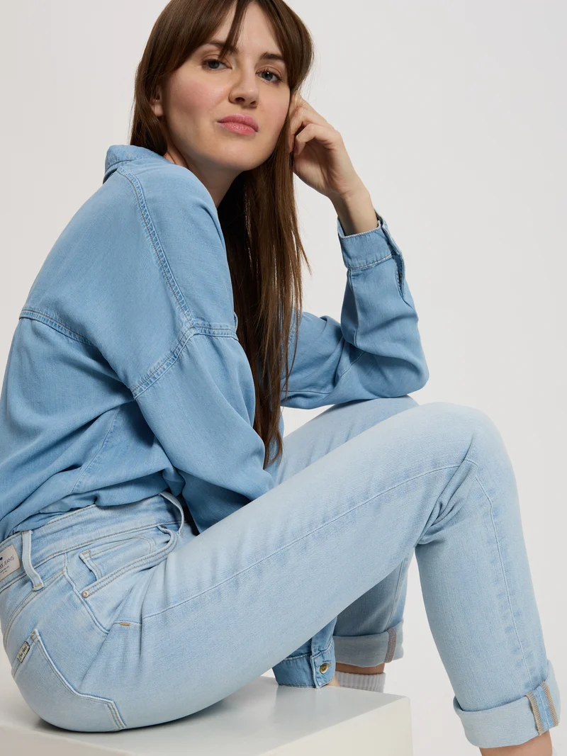 ANYA | SLIM FIT JEANS