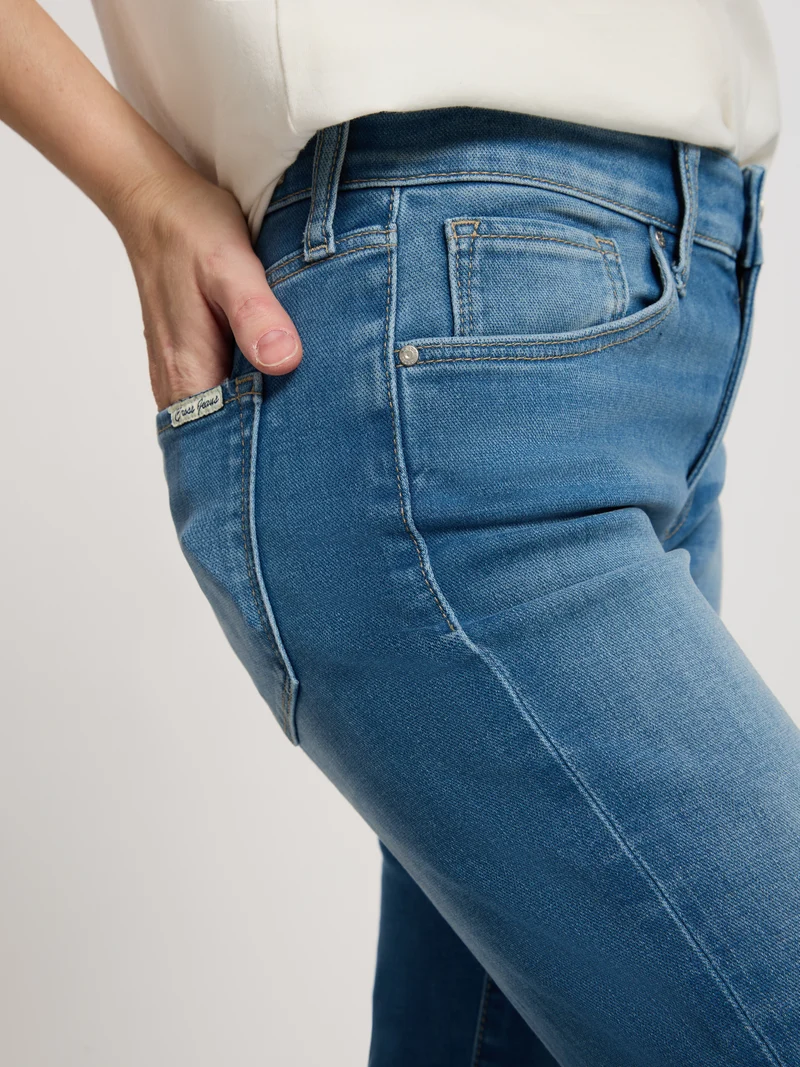 ANYA | SLIM FIT SWEAT DENIM