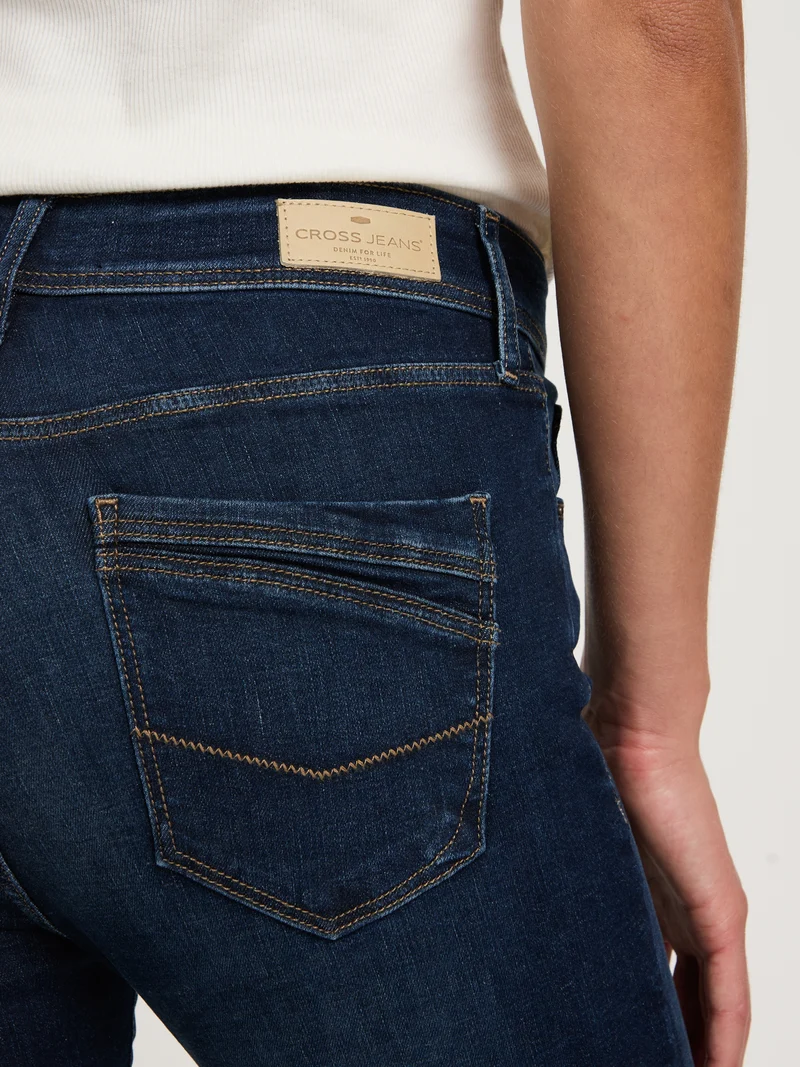 ANYA | SLIM FIT JEANS
