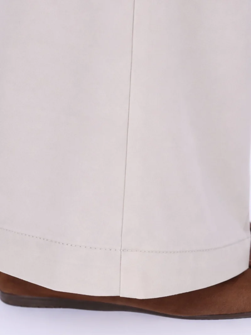 Beige Damen-Sommerhose mit weitem Bein & Gürtel – bequem & chic