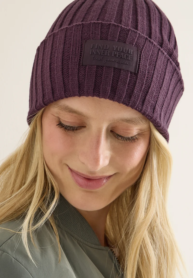O_ TOS Solid Knit Cap, dark plum