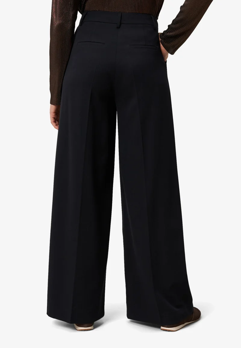 zero Hose, Black Beauty