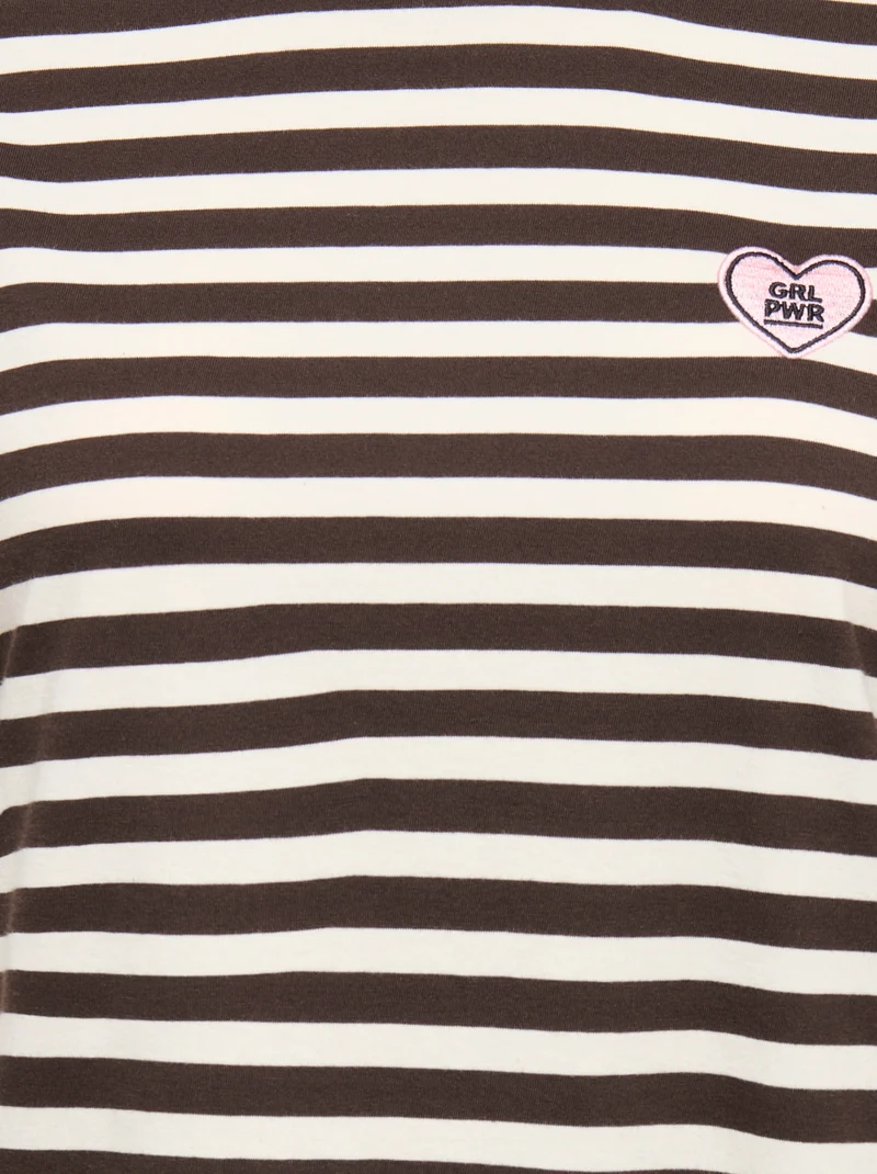 ONLLIVINA S/S O-NECK STRIPE TOP BOX, Coffee Bean/Cd + emb. grl pwr