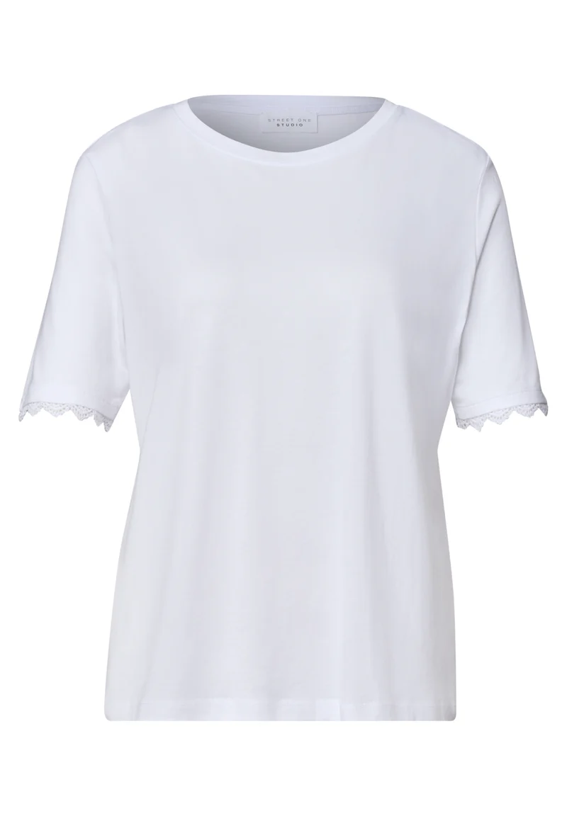 Studio_Basic shirt w.crochet c, White