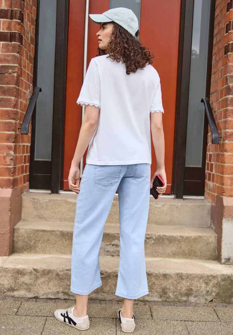 Studio_Basic shirt w.crochet c, White