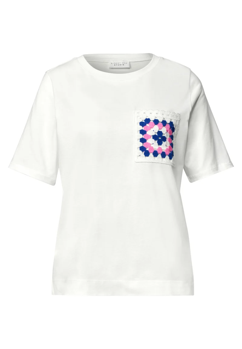 Studio_Shirt w.colorful croche, off white