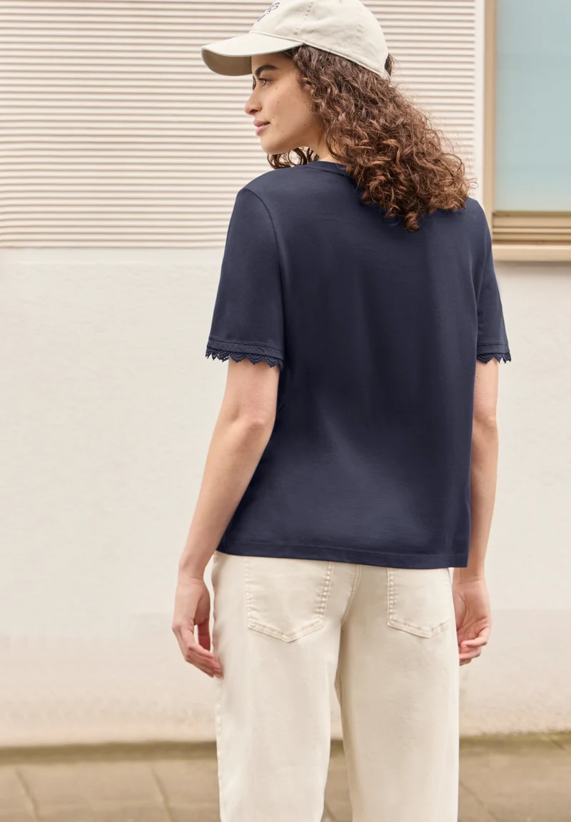 Studio_Basic shirt w.crochet c, maritime blue