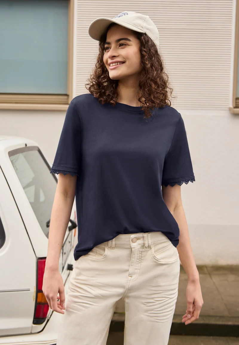 Studio_Basic shirt w.crochet c, maritime blue