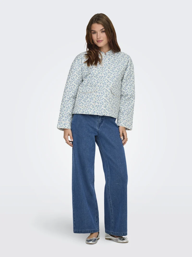 ONLHALLIE QUILTED JACKET OTW NOOS, Cloud Dancer/BLUE DITSY