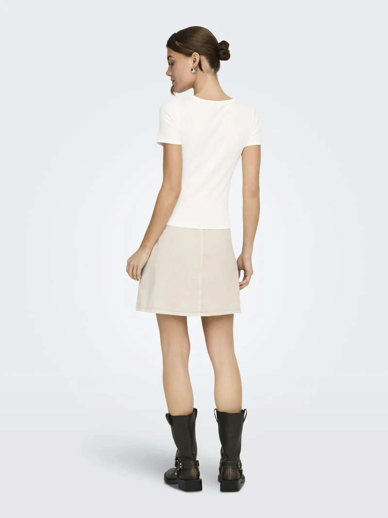 ONLELVA JUNE EMB S/S TEE JRS NOOS, Cloud Dancer/RED HEART
