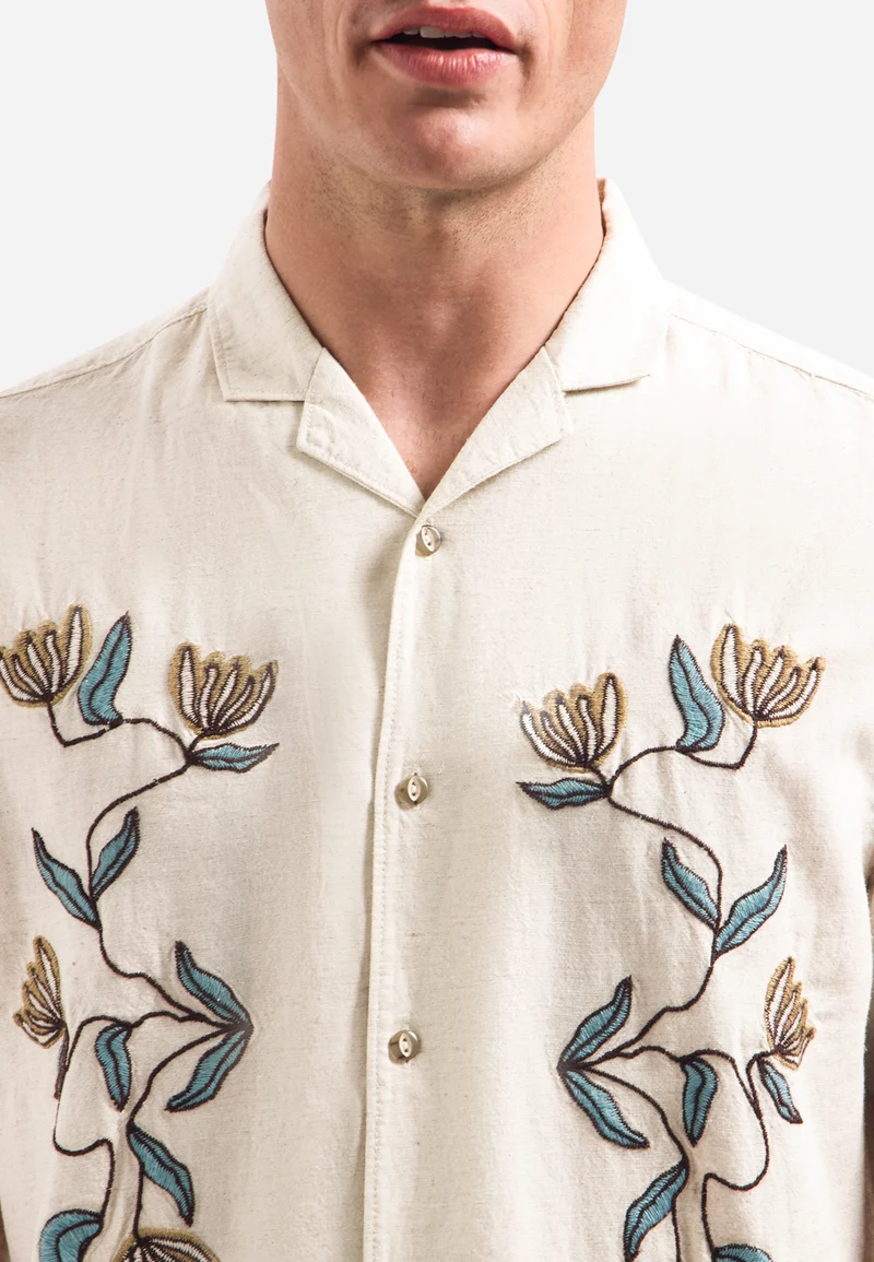 Shirt Short Sleeve Placed Embroidery, Stone