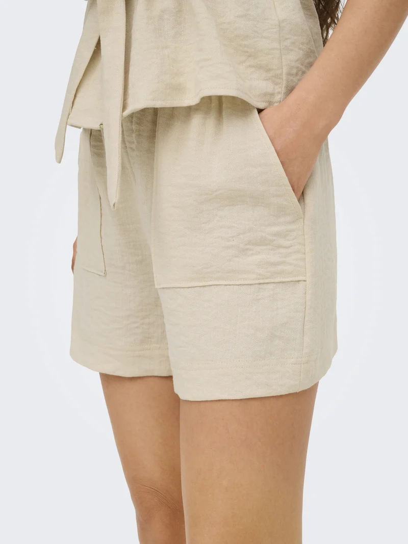 JDYMILLE MW SHORTS WVN NOOS, Sandshell